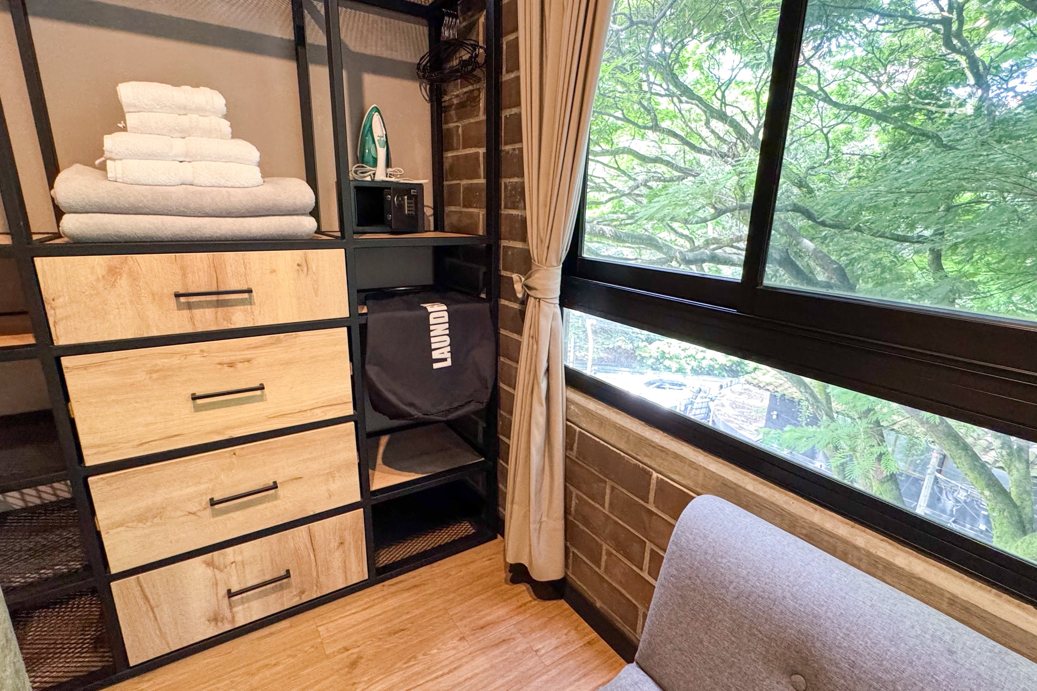 DOUBLE ROOM + EXTERIOR VIEW BT401