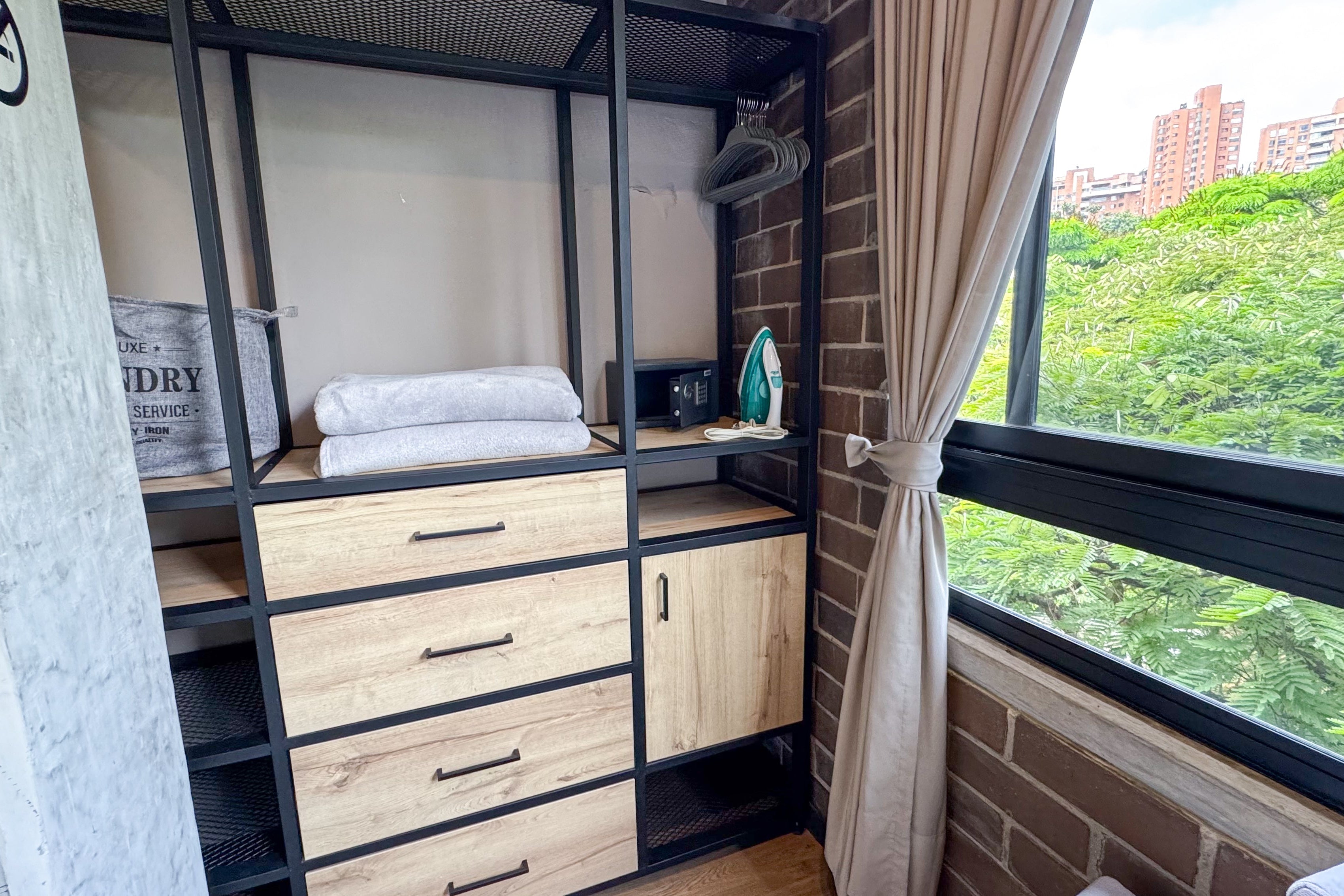 DOUBLE ROOM + EXTERIOR VIEW + AC + WC  BT501