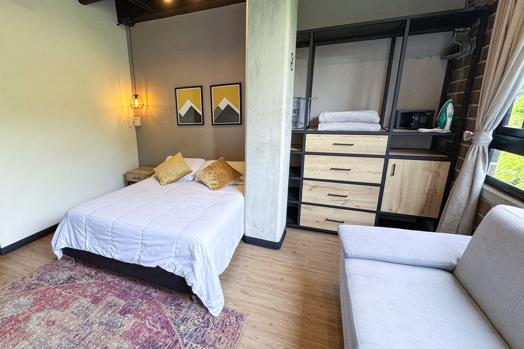 DOUBLE ROOM + EXTERIOR VIEW + AC + WC  BT501