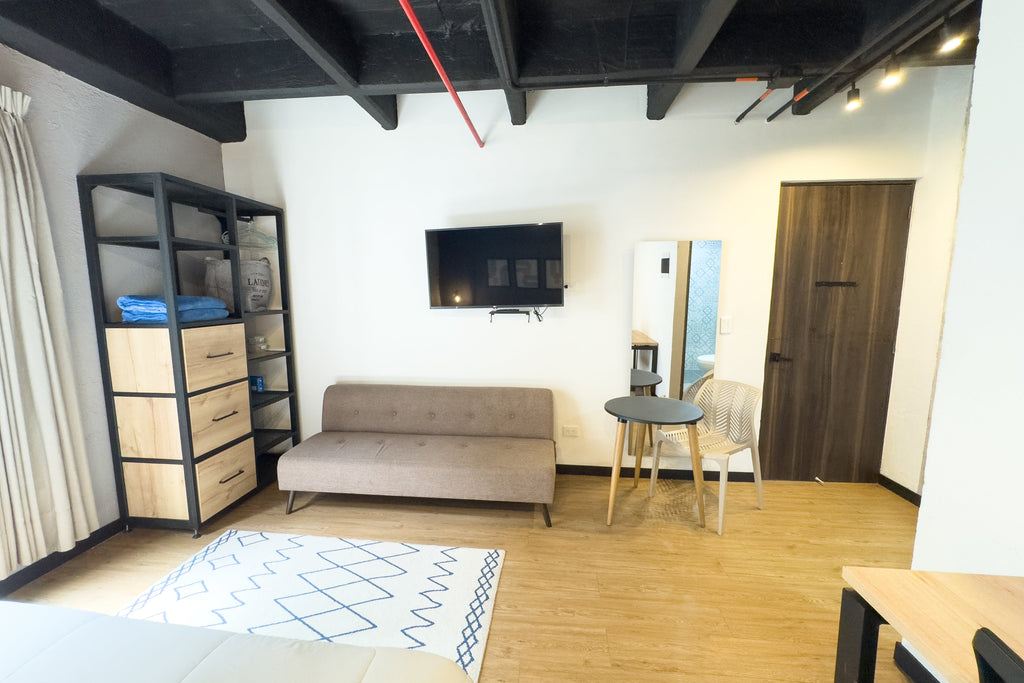 DOUBLE ROOM + INSIDE VIEW BT504